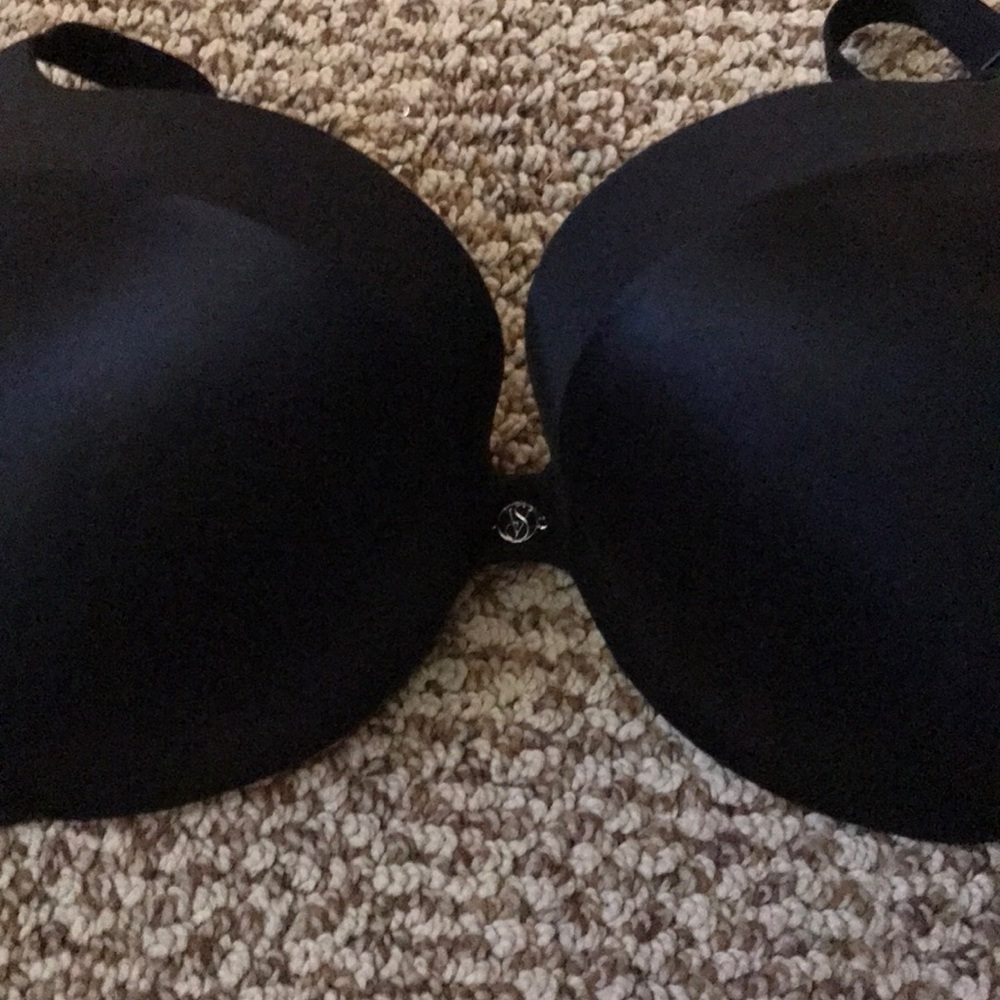 Victoria’s Secret Black Push-up Bra